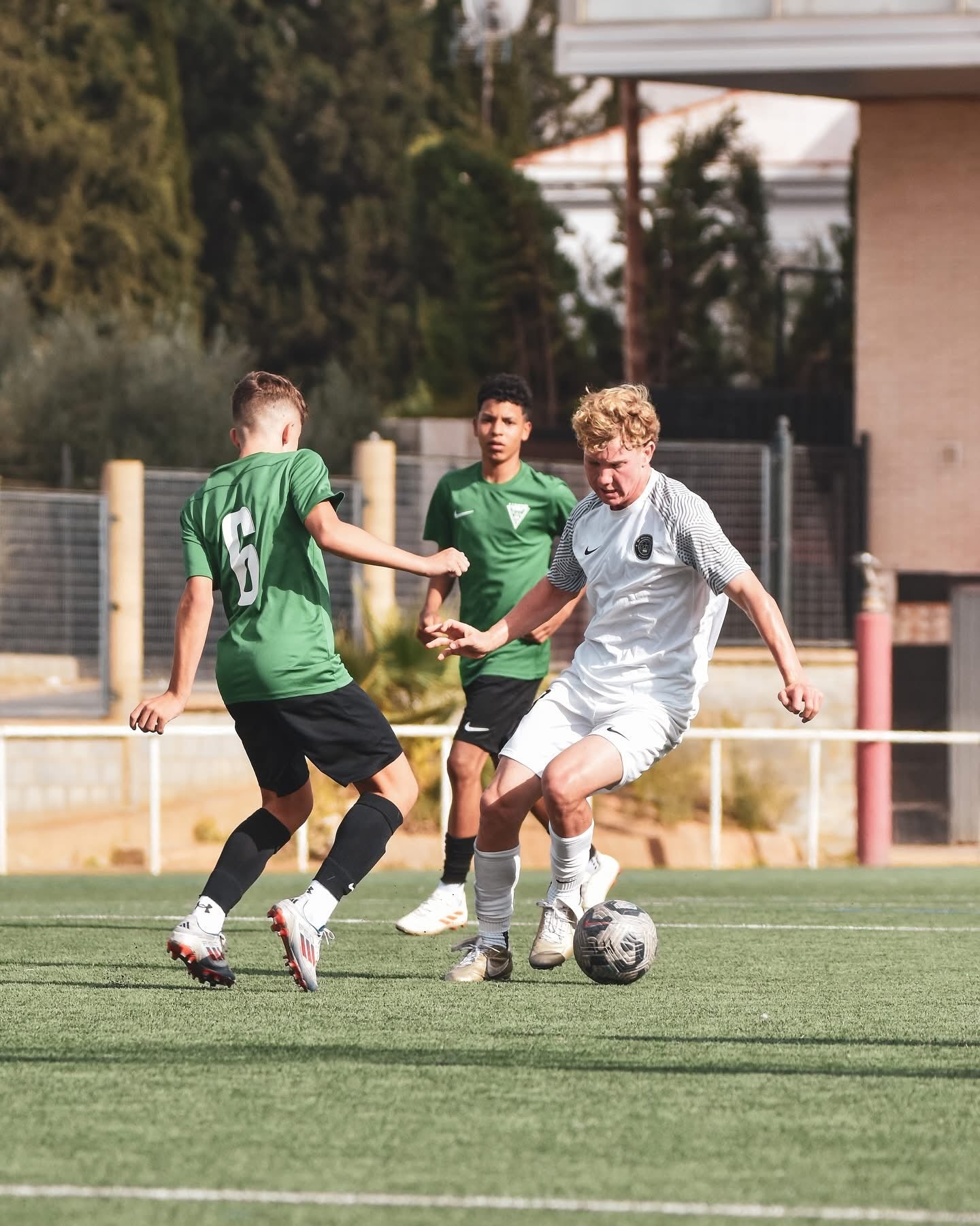 The Best Diet for Young Footballers: Essential Nutrition Tips